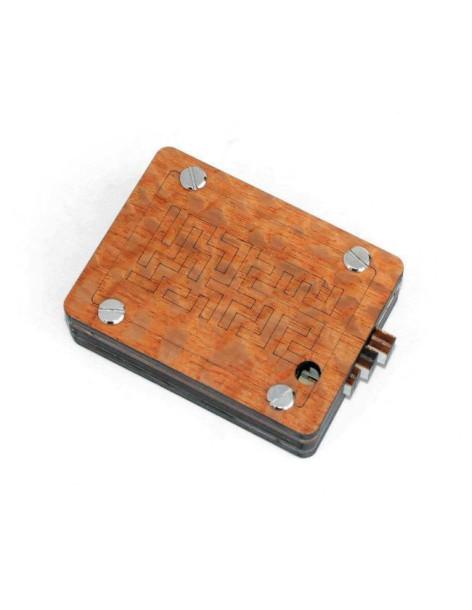 Caja Secreta Laberinto 1-2-3  - RETO: Libera la bolita del laberinto El cofre 1-2-3 es un laberinto escondido. El reto es sacar  2