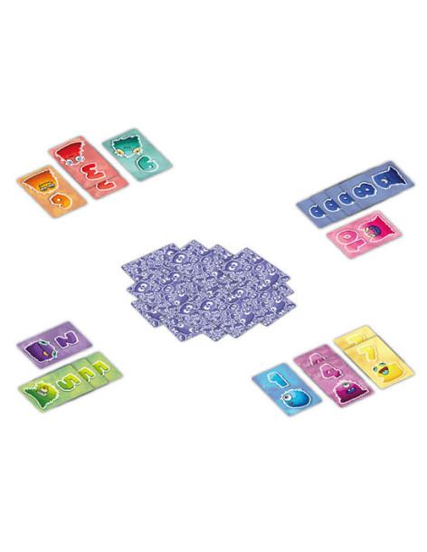 ¡Pelusas! Juego de Mesa  - Pelusas es un juego de cartas en el que tendrás que acumular a estos habitantes de los rincones, pero 2