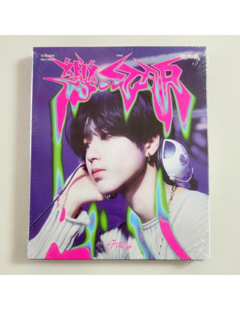 STRAY KIDS - Rock-Star (8th Mini Album) Postcard Ver.  - Contenido: - Set de 8 postales- CD de música- Papel con lyrics- Photoca 2