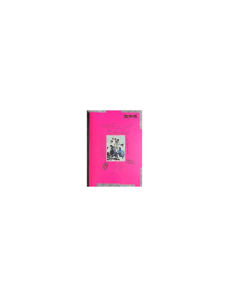 STRAY KIDS - Rock-Star (8th Mini Album) + random selfie Photocard  - - Libro tipo revista de 60 página. - CD de música. - 1 Tarj