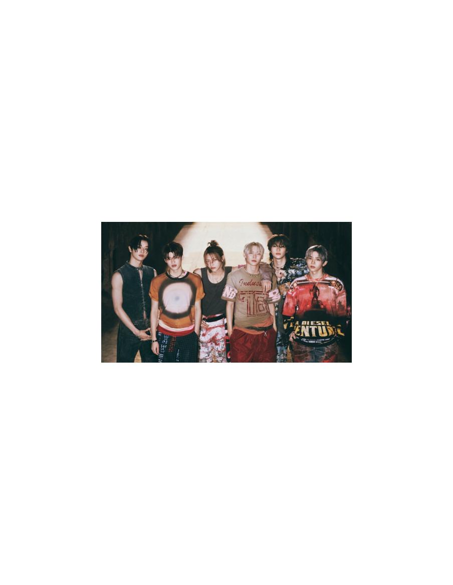 Riize - RIIZING (1st Mini Album) (PhotoBook ver,)  -  Contenido  - Libro de fotográfico de 88 páginas- CD- Pegatina- Foto- Póste