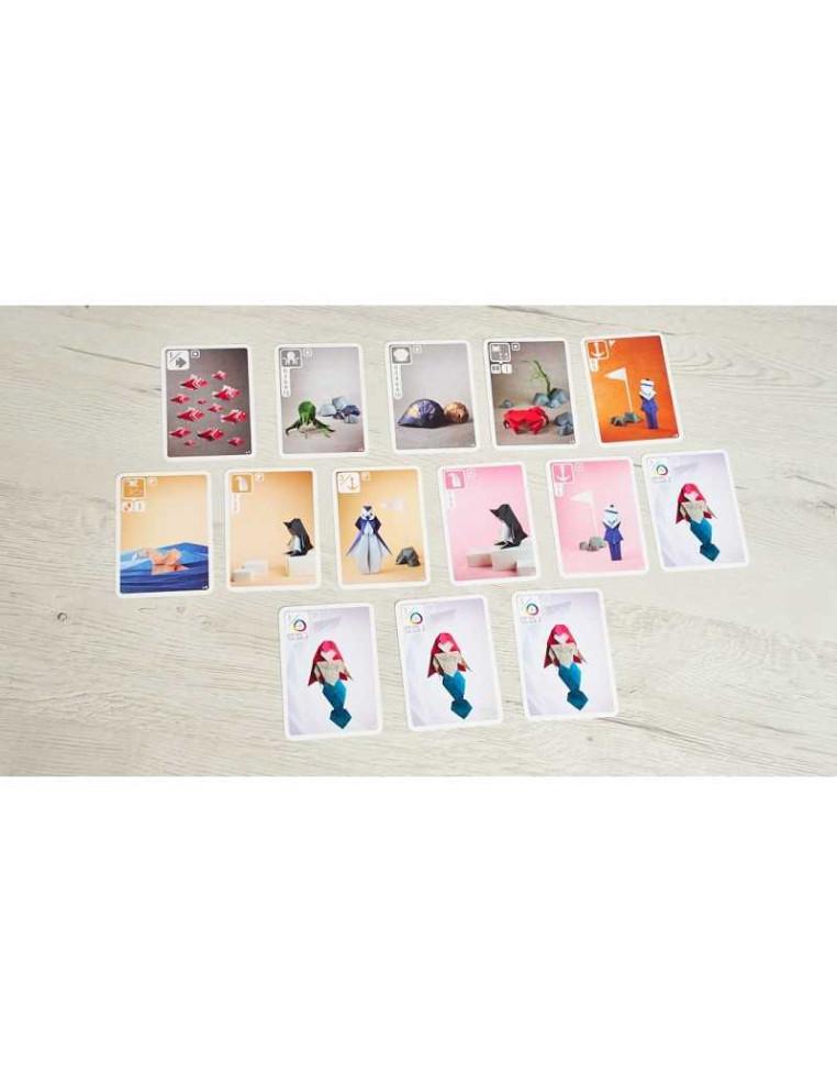 Oceanos de Papel  - ¡Crea tu propio océano de papel! Forma tu mano, juega cartas para aplicar sus efectos y decide si quieres te