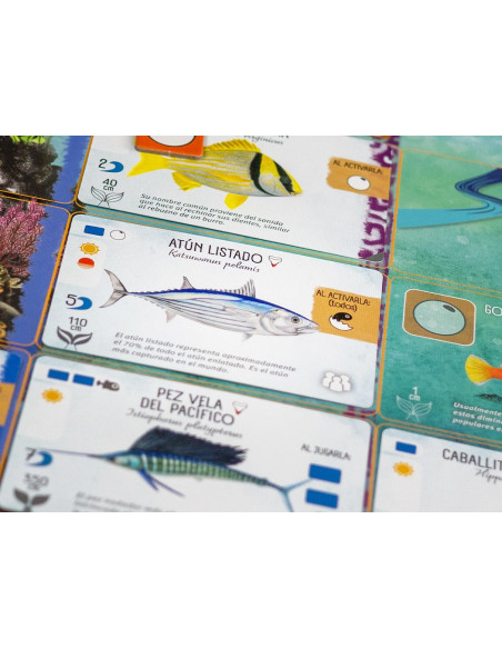 Finspan  - Eres un investigador marino cuyo propósito es encontrar y observar la variedad de vida acuática en la colorida zona f