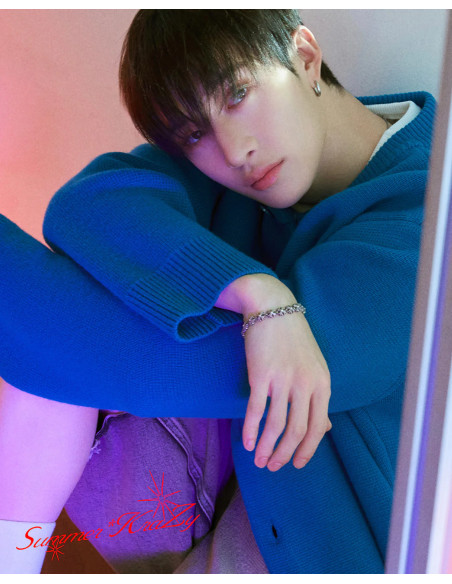 STRAY KIDS - Dicon Volume Nº21 Summer Krazy (A Type) Bang Chan Version  -  Packages  1 Dicon Magazine (200 pages) 1 Playlist Boo