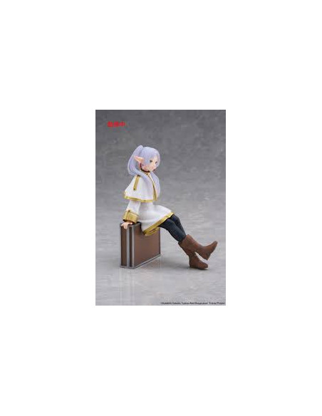 Figura Frieren. Beyond Journey's End. Trunk Case Ver.