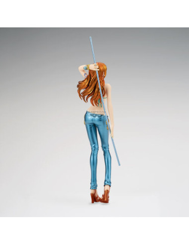 Figura Nami. One Piece. Glitter & Gramours.