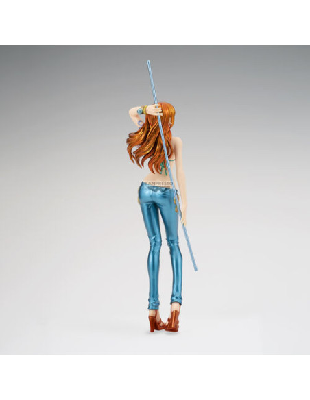 Figura Nami. One Piece. Glitter & Gramours.